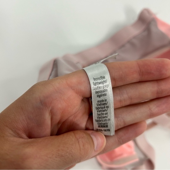 Victoria Sport VS Incredible Lightweight Colorblock Pink Max Cage Sport Bra 34B - Picture 5 of 7